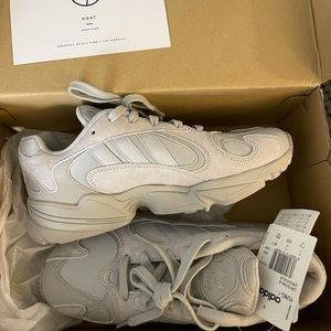 Men’s 7.5 Adidas Sneakers